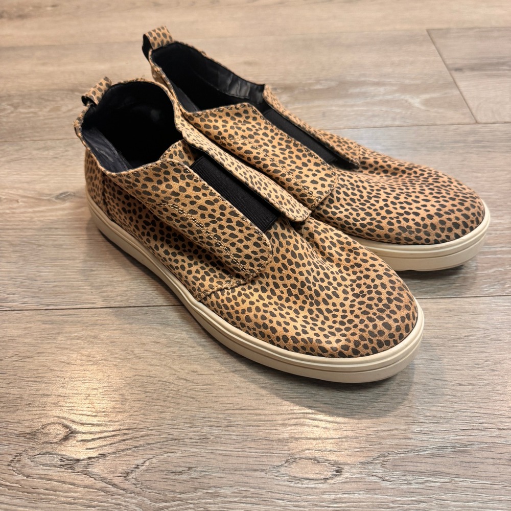 Universal Thread Lillian Womens Leopard Print Slip On Sneakers‎ Size 9 Shoes
